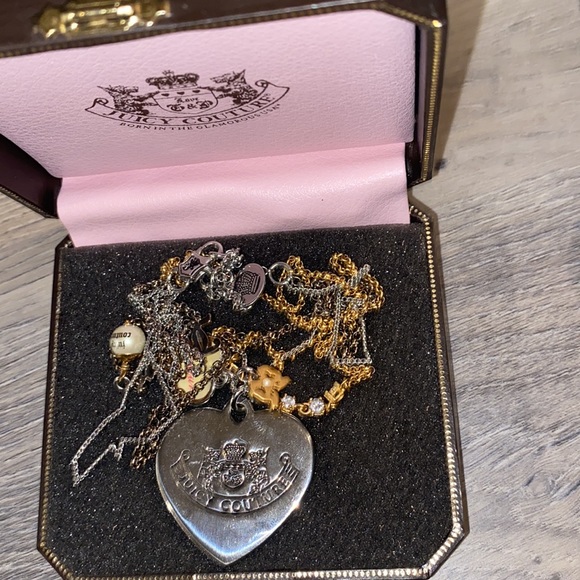 Juicy Couture Necklace and box born in the glamorous USA - Picture 11 of 11